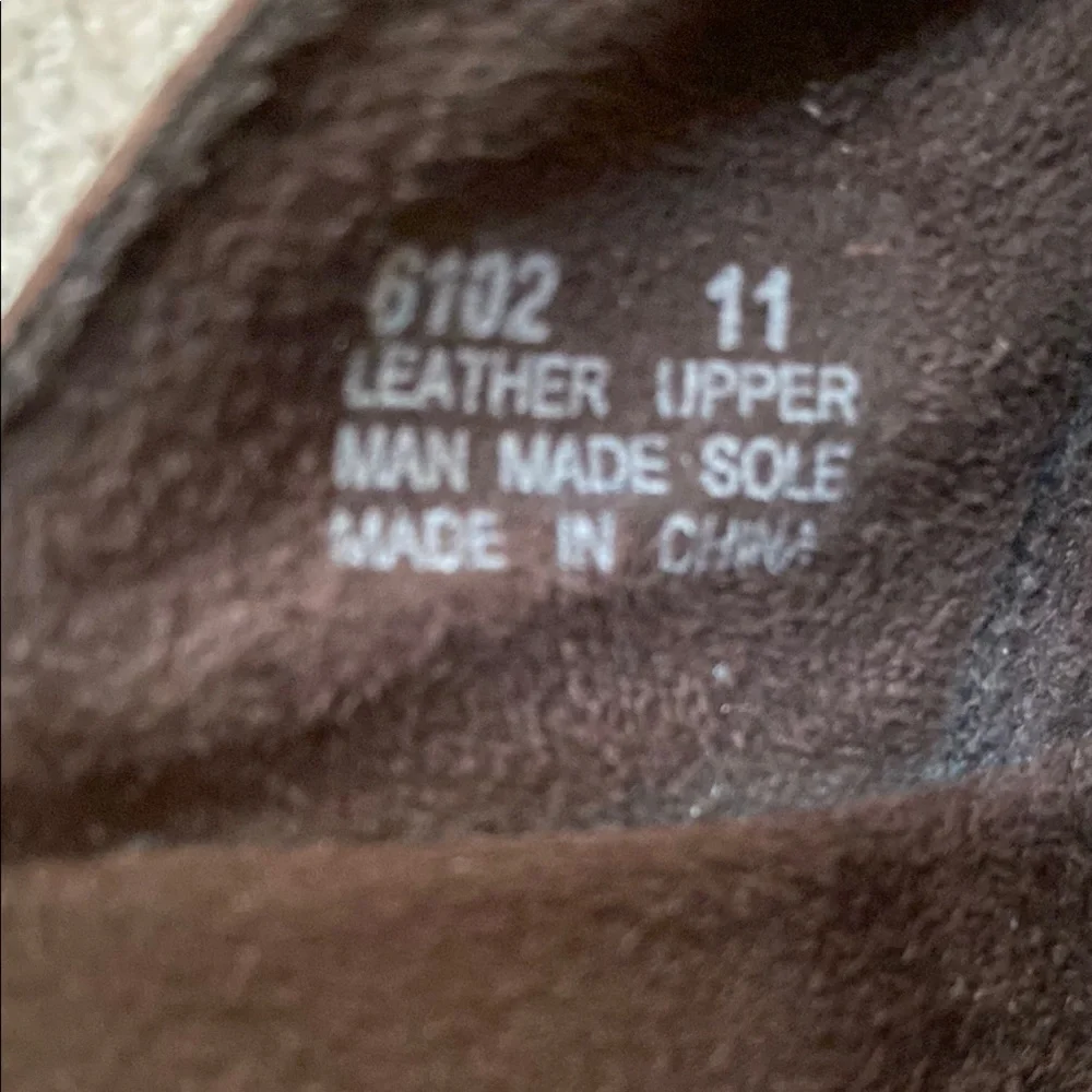 Brown Leather Men’s Minnetonka Size 11 Sandals